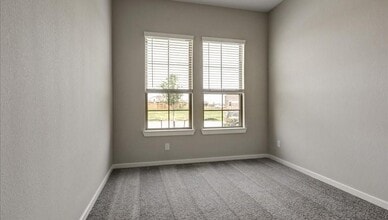 Building Photo - 810 Whispering Winds Dr