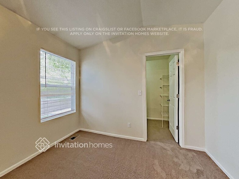 Building Photo - 2205 E 127th Pl