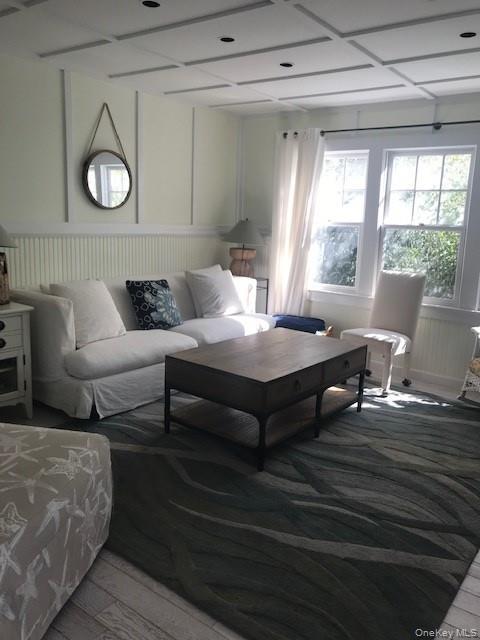 Building Photo - 16 Crescent Walk