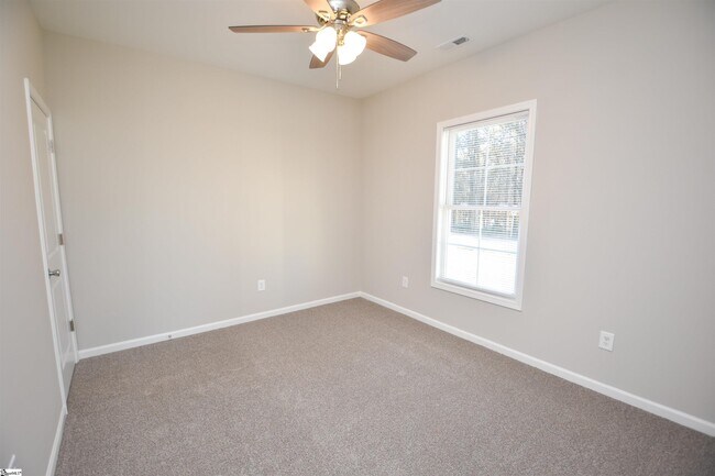 Building Photo - 105 Cunningham Rd