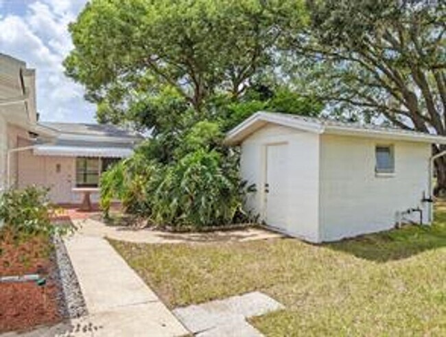 Building Photo - Available Immediately!