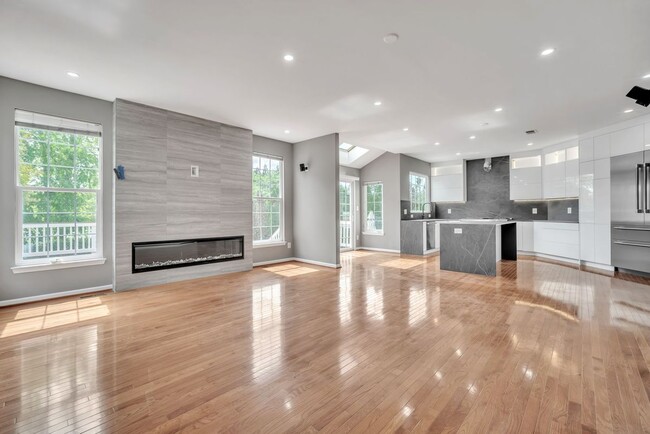 Building Photo - 20195 Hidden Creek Ct