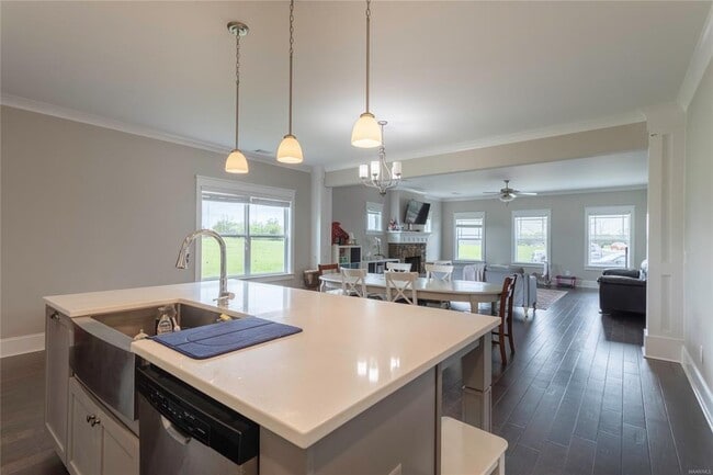 Building Photo - 201 Ave of The Orchards