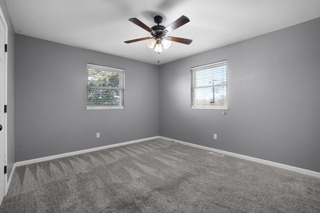 Building Photo - Spacious 4-Bedroom Home Near STL Airport i...