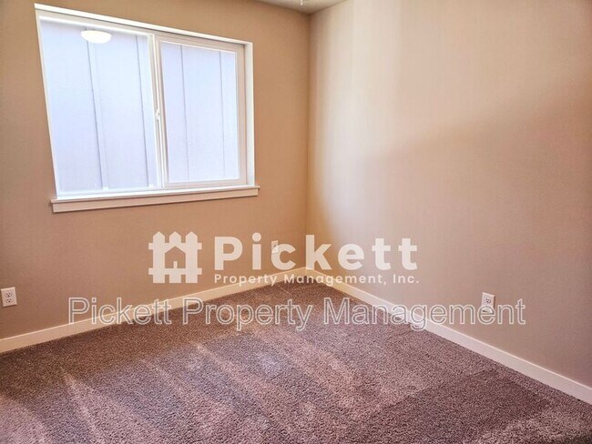Building Photo - 2512 Zeeden Way