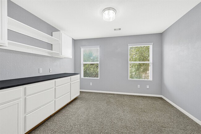 Building Photo - 29467 Iris Bloom Ct