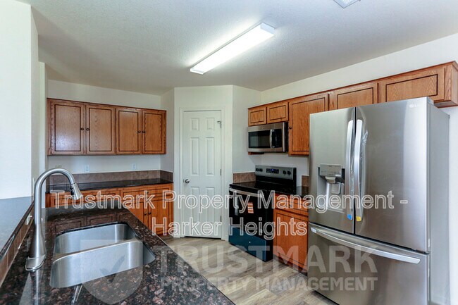 Building Photo - 3204 Canadian River Loop