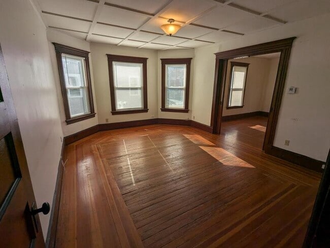 Building Photo - 139 Jubilee St
