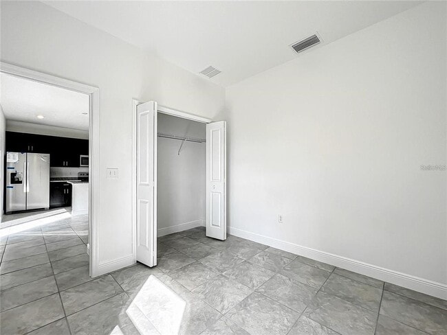 Building Photo - 406 Marion Oaks Trail