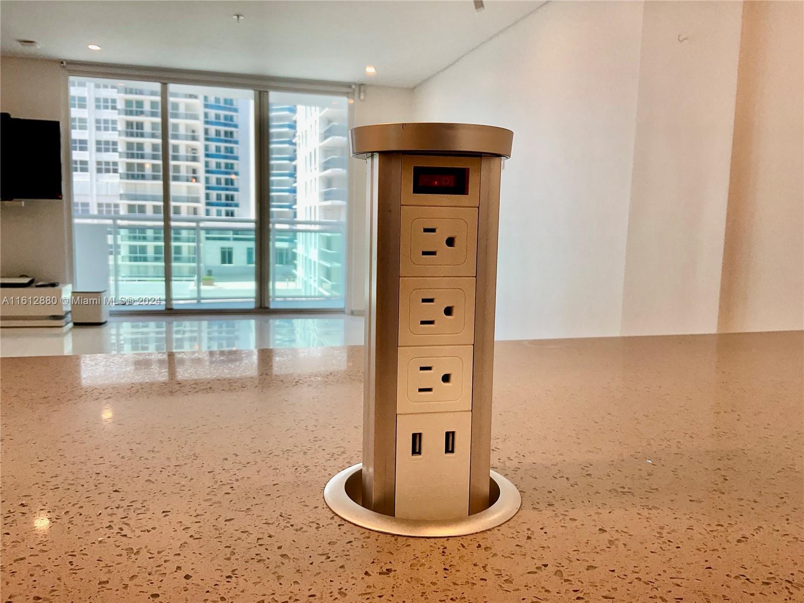 Building Photo - 3001 S Ocean Dr
