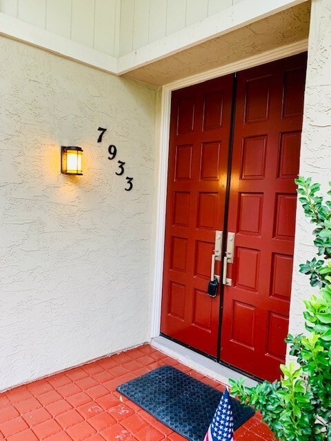 Building Photo - INCREDIBLE 3BD/3BA TOWNHOME IN THE DEL CHA...