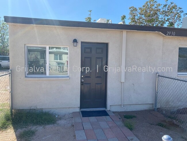 Building Photo - 2930 N Winstel Blvd