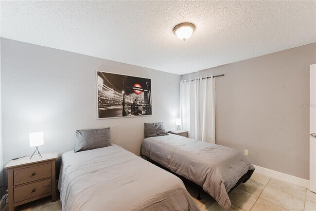 Building Photo - 5120 Conroy Rd