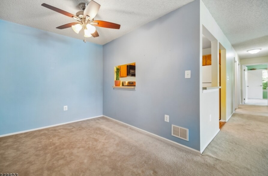 Building Photo - 341 Penns Way