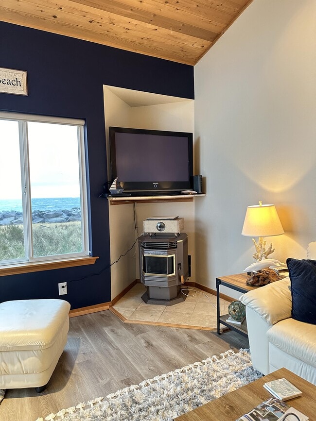 Building Photo - 1499 Diamond Head Ave SW