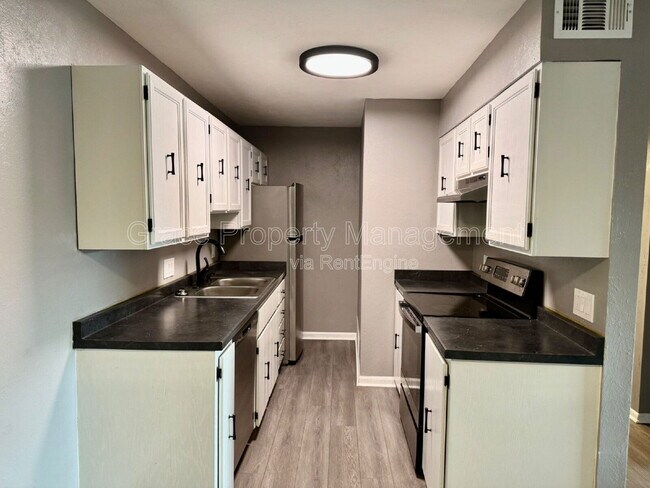 Building Photo - 16259 W 10th Ave