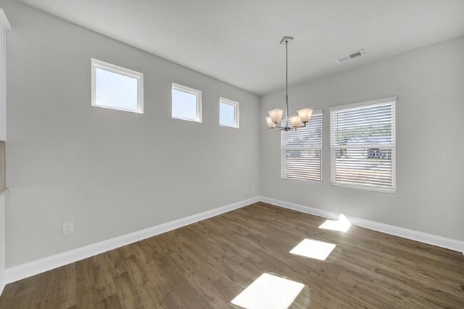 Building Photo - Beautiful 3 Bed 2 Bath Home In Monroe