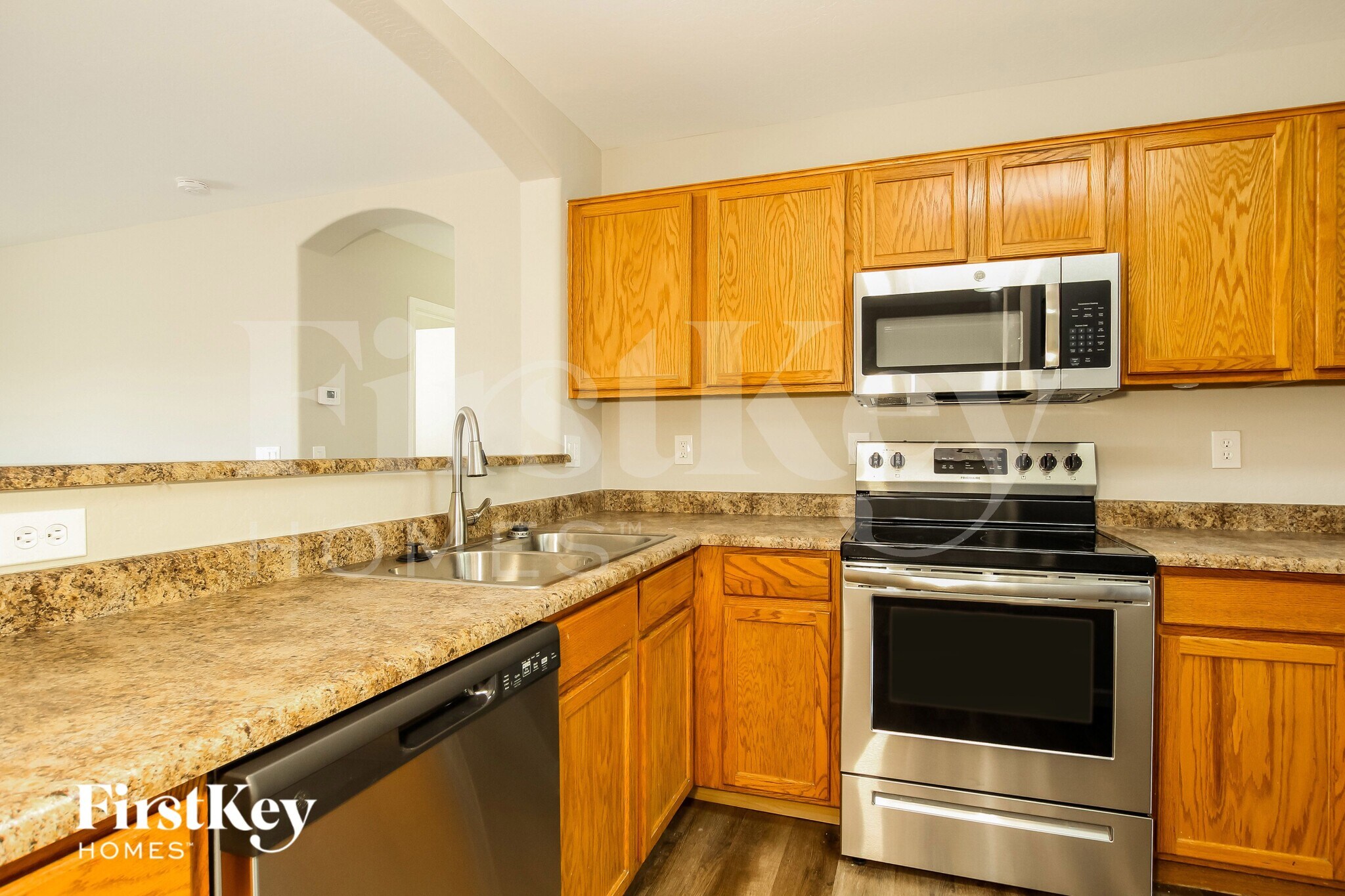 Building Photo - 7221 W Marlette Ave