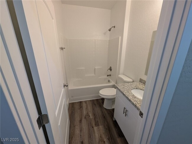 Building Photo - 1401 Ogallala St