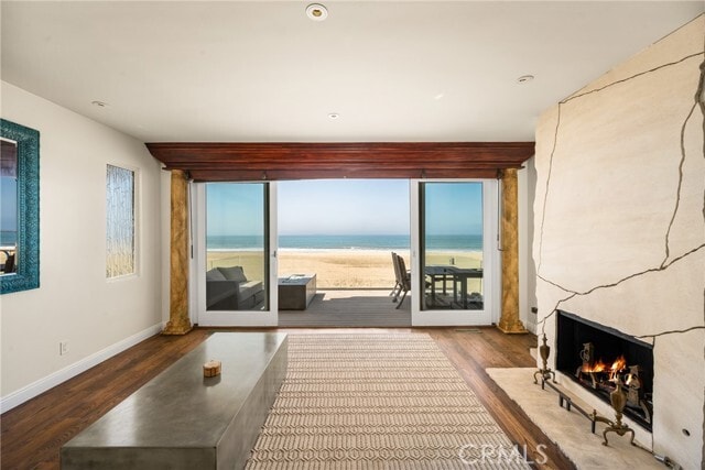 Building Photo - 87 Surfside Ave.