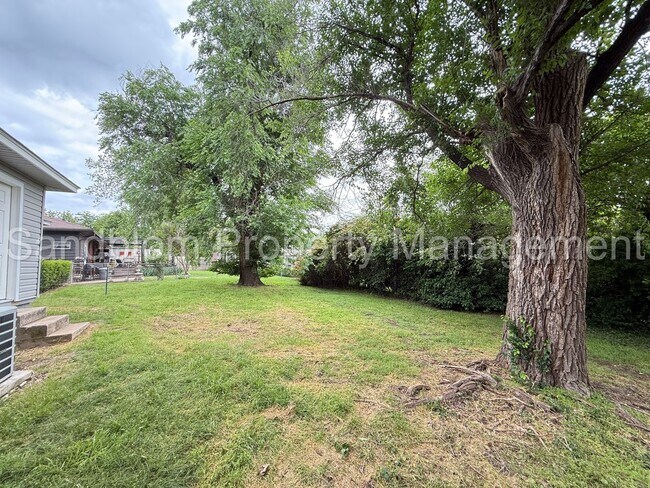 Building Photo - For Lease | Tulsa | Available Now!