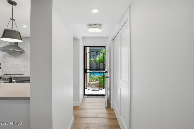 Building Photo - 4727 E Lafayette Blvd