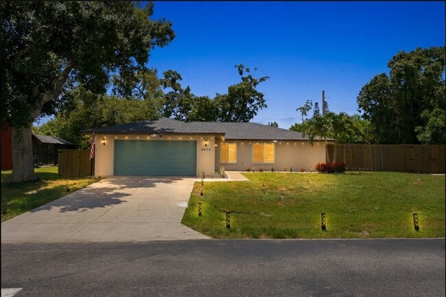 Building Photo - 4404 Meadow Creek Cir