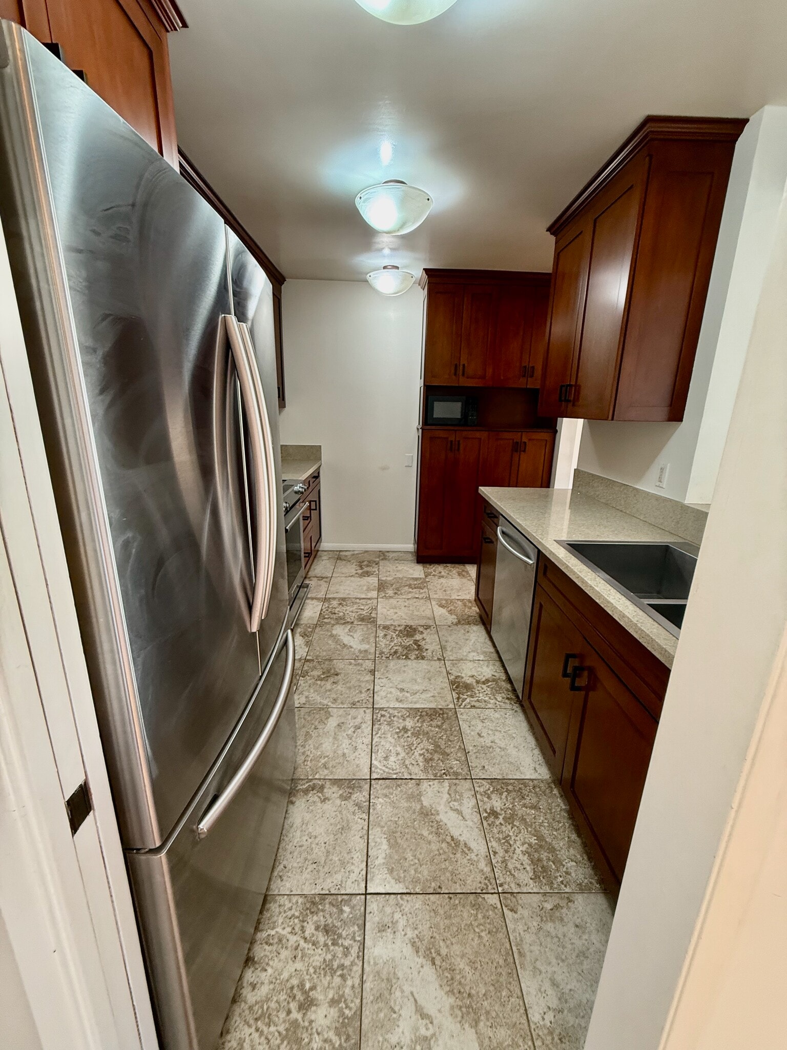 Building Photo - 5600 Kensington Way