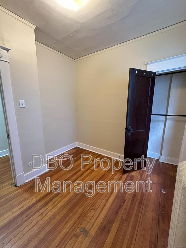 Building Photo - 441 Ontario St