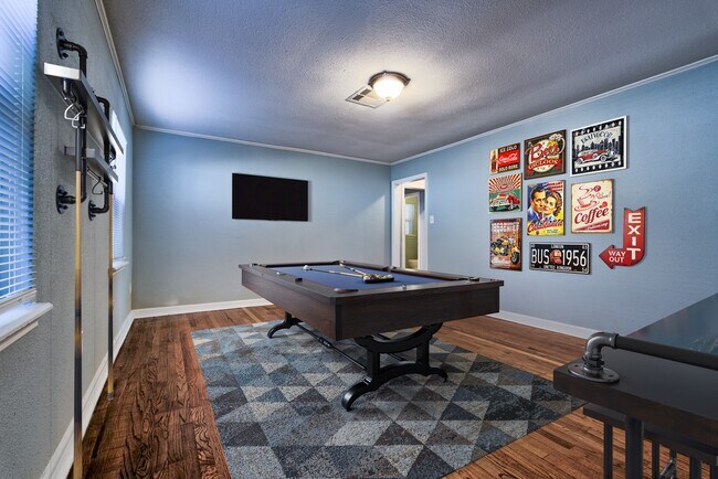 Building Photo - 5907 Nancy Ann St