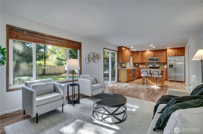 Building Photo - Spacious 3-Bedroom Home Near Redondo Beach Park!