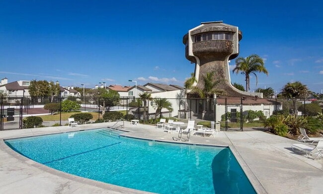 Building Photo - charming one-bedroom, one-bath retreat nestled in a serene beachside community