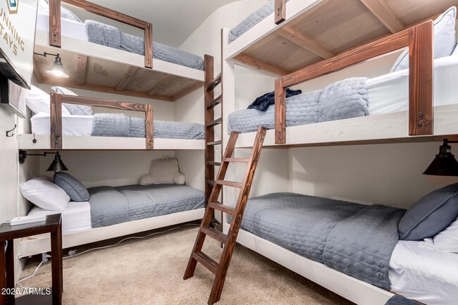 Building Photo - 2506 S 186th Dr