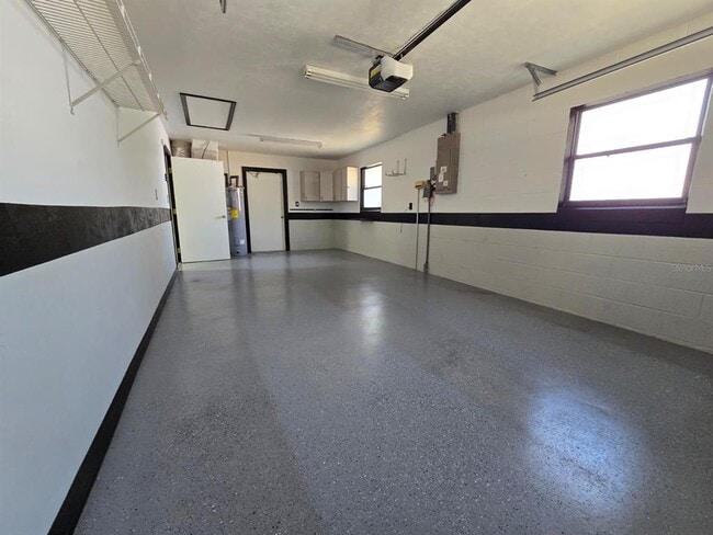 Building Photo - 2606 NE 22nd Ave