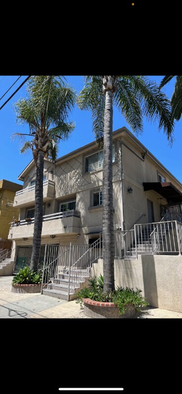 Building Photo - 5529 Fulcher Ave