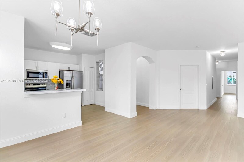 Building Photo - 4465 SW 160th Ave