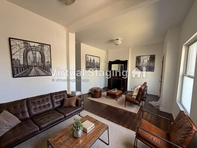 Building Photo - 2946 Glenarm Pl