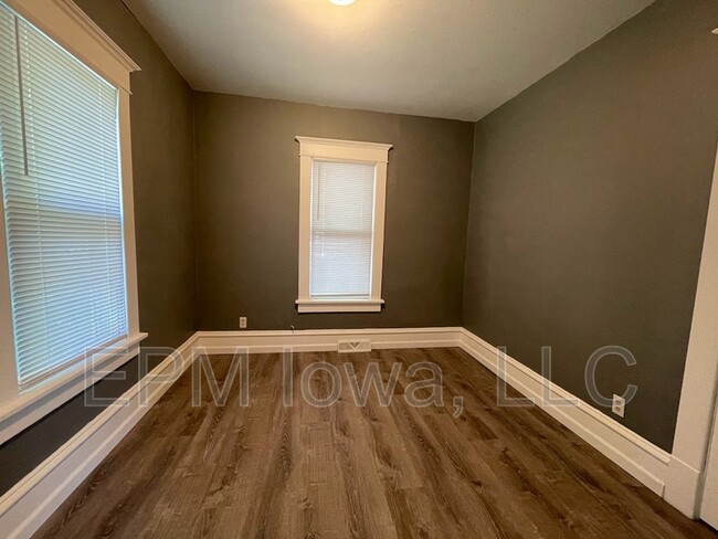 Building Photo - 1148 Columbia St