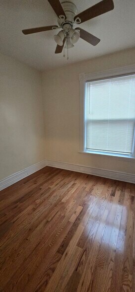 Building Photo - 6323 S Saint Lawrence Ave