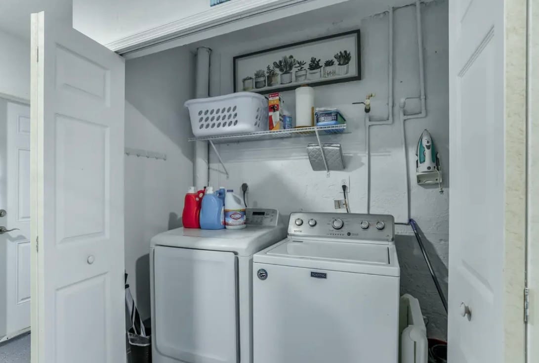 Building Photo - 1518 SE 32nd St