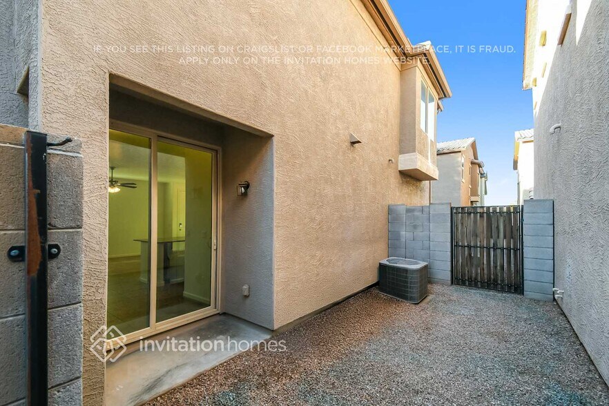 Building Photo - 3386 E Liberty Ln