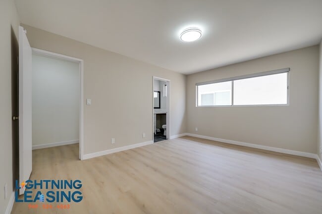 Building Photo - 1035 Hayworth Ave