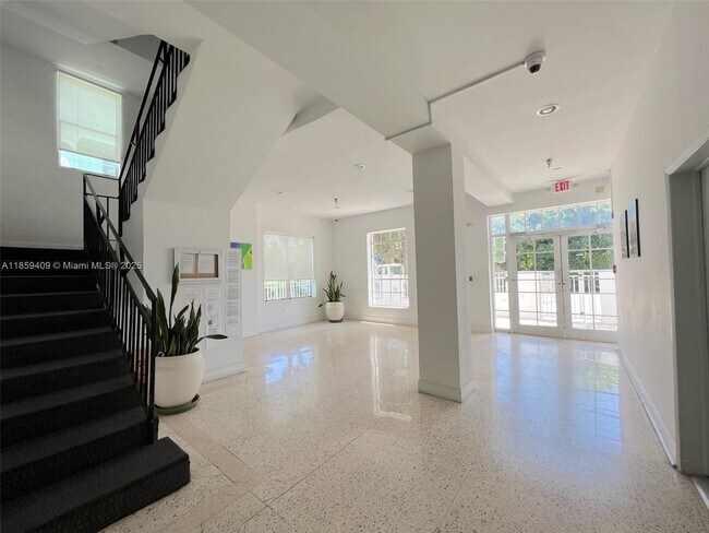 Building Photo - 1502 Jefferson Ave