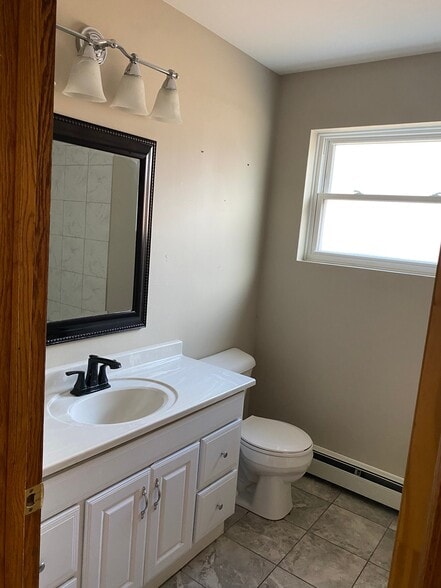 Building Photo - 8252 W 95th St