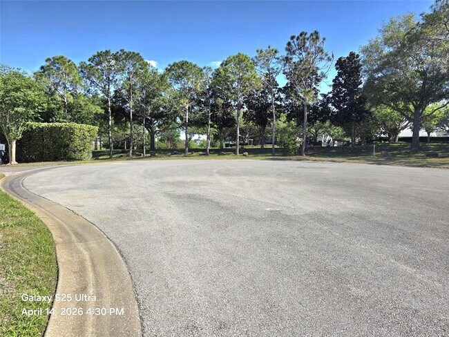 Building Photo - 1027 Balmoral Dr