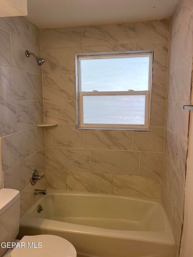 Building Photo - 11244 Wharf Cove Dr