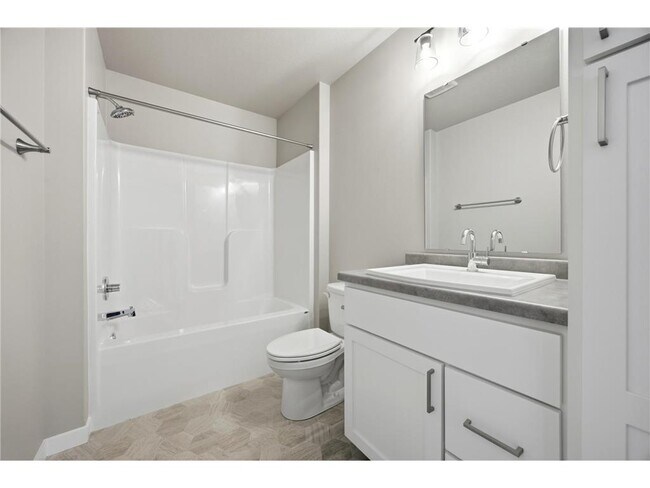 Building Photo - 4759 32nd St S