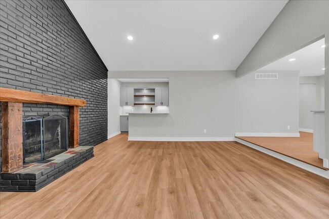 Building Photo - 3729 Boulder Dr