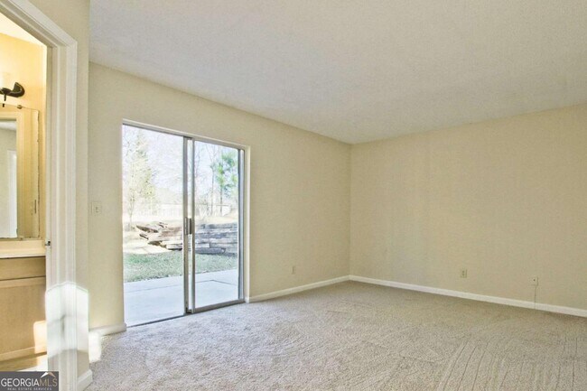 Building Photo - 3657 River Ridge Ct