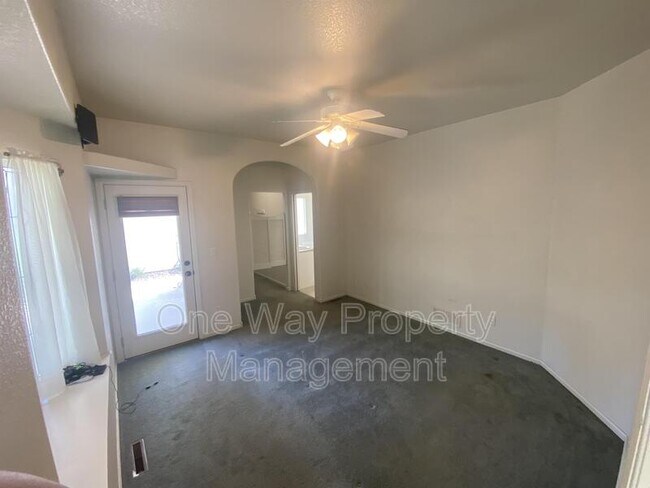 Building Photo - 5259 W 9th St Dr